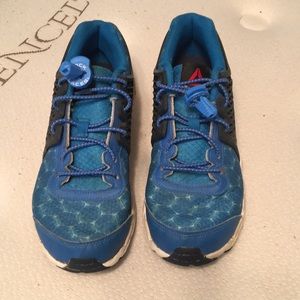 Reebok Zig Tech tennis shoes. Boys Sz 4.5
